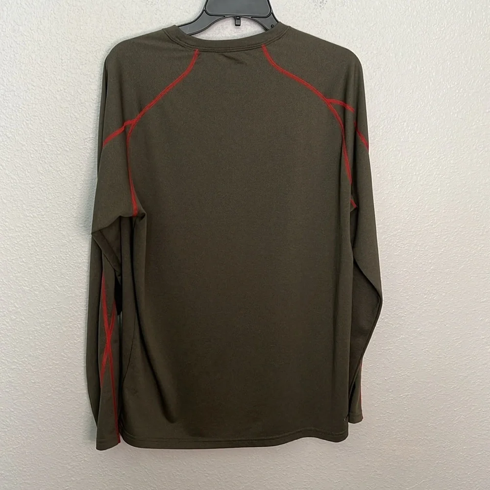 North Face Flashdry Long Sleeve TShirt Size Medium